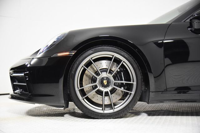 2022 Porsche 911 Targa Edition 50 Years Porsche Design - 22409170 - 32
