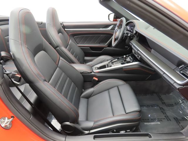 2022 Porsche 911 Turbo Cabriolet - 22928338 - 26