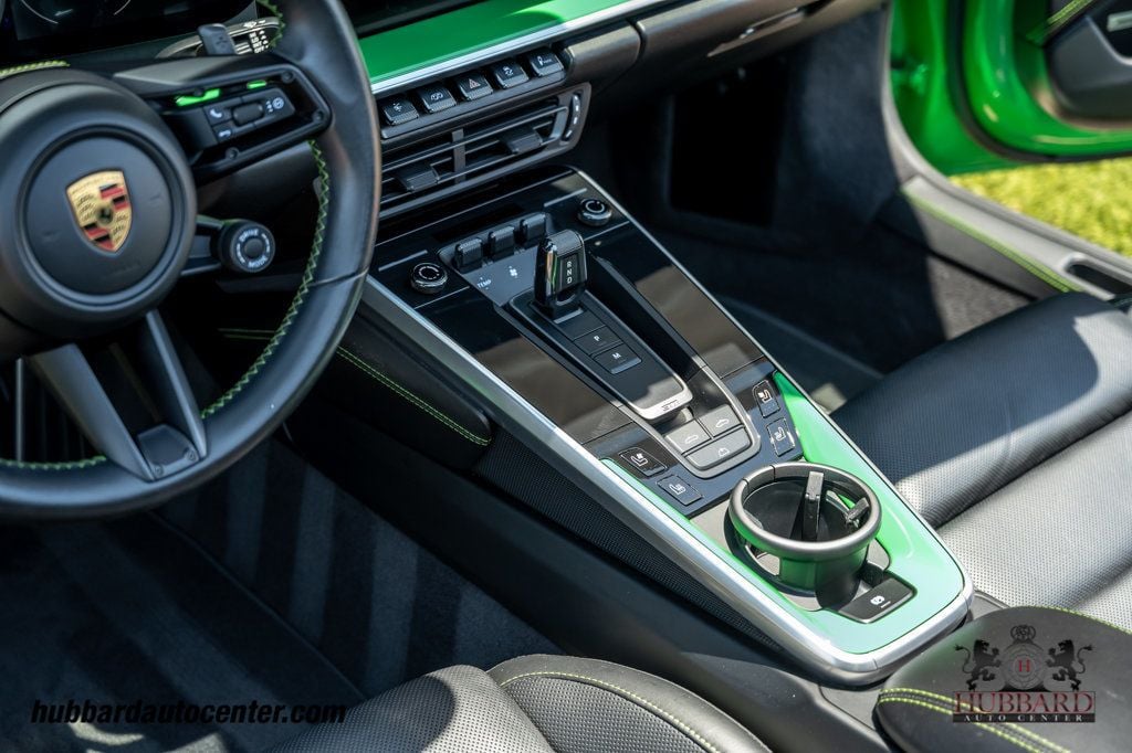2022 Porsche 911 Turbo S Cabriolet - 23036376 - 18
