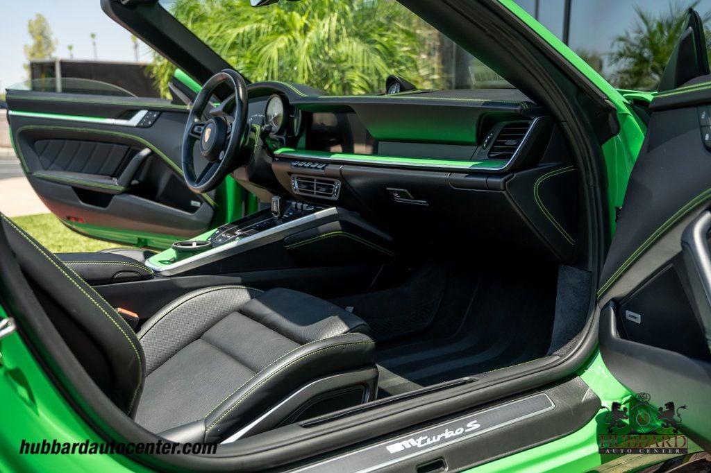 2022 Porsche 911 Turbo S Cabriolet - 23036376 - 25
