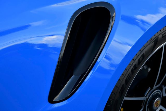 2022 Porsche 911 Turbo S Cabriolet - 22351504 - 17