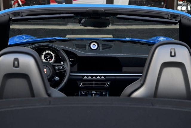 2022 Porsche 911 Turbo S Cabriolet - 22351504 - 25