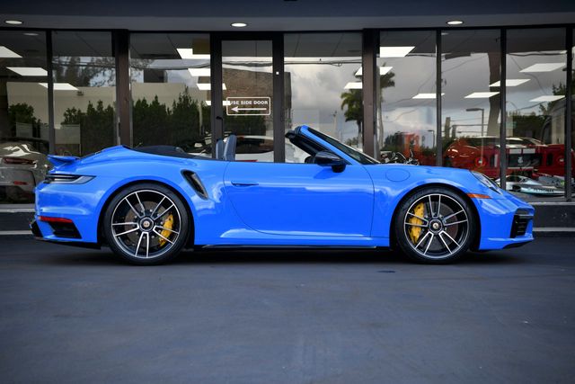 2022 Porsche 911 Turbo S Cabriolet - 22351504 - 26