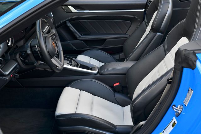 2022 Porsche 911 Turbo S Cabriolet - 22351504 - 34