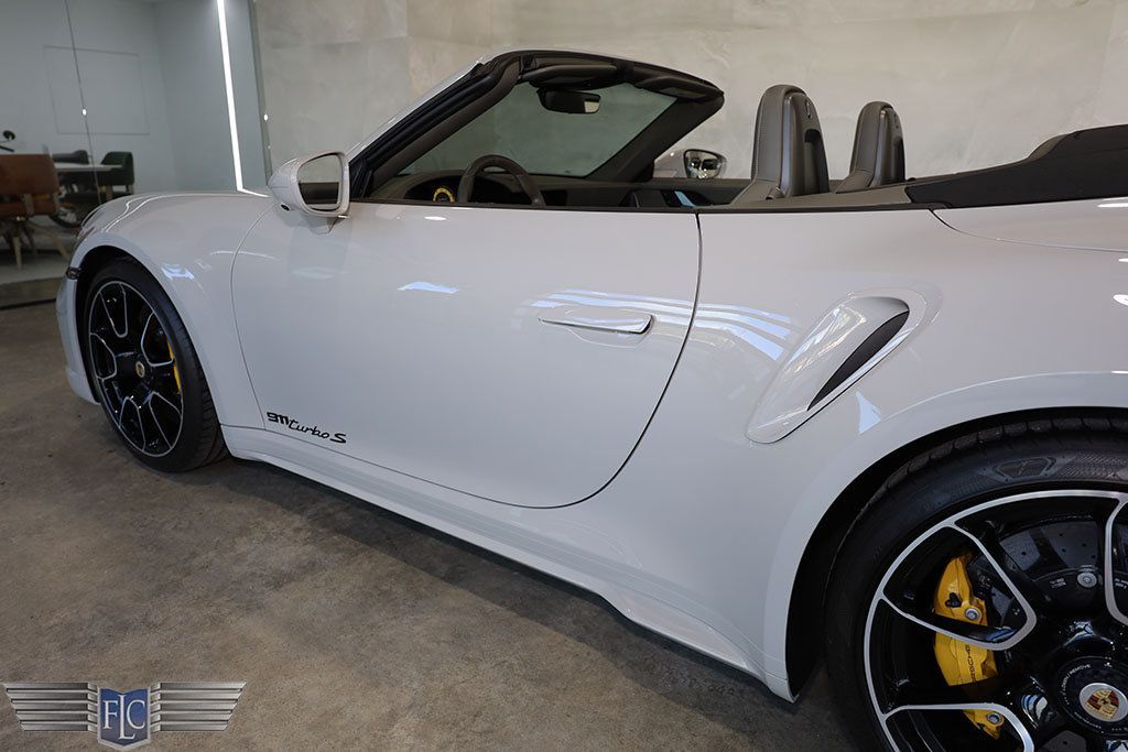 2022 Porsche 911 Turbo S Cabriolet - 22504176 - 9