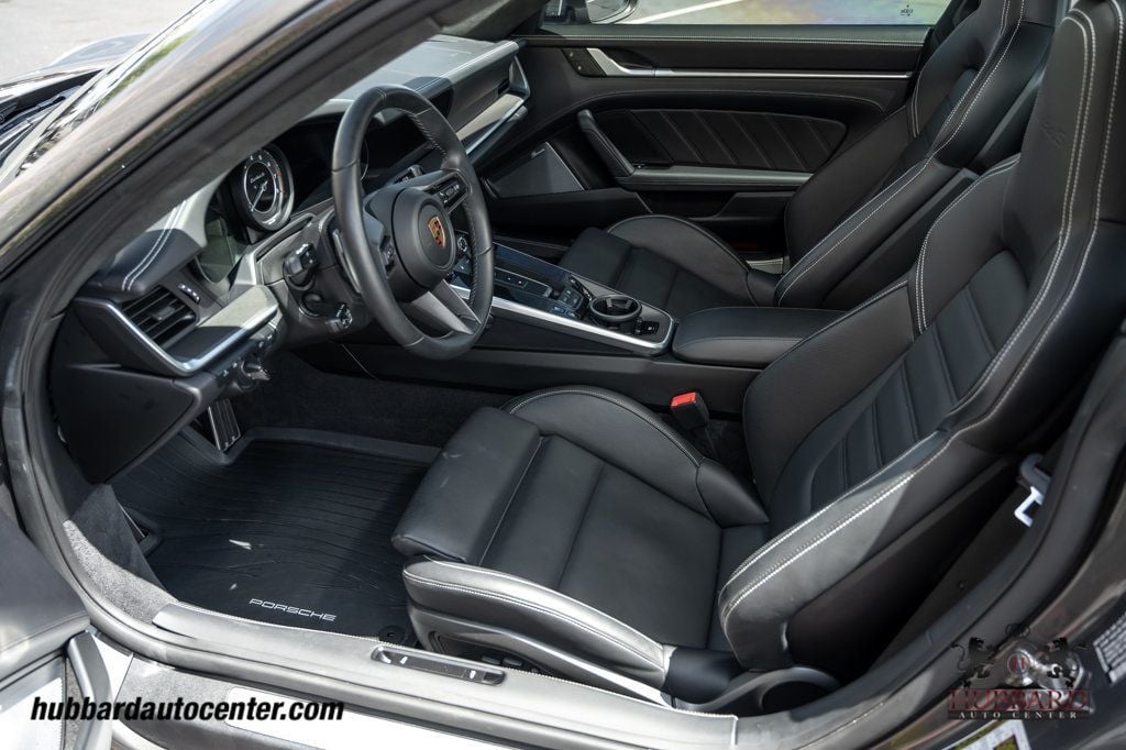2022 Porsche 911 Turbo S Coupe - 23033947 - 19