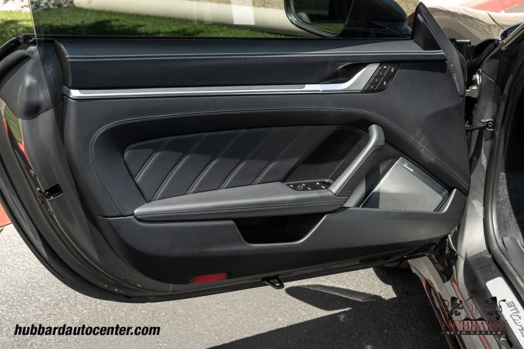 2022 Porsche 911 Turbo S Coupe - 23033947 - 28