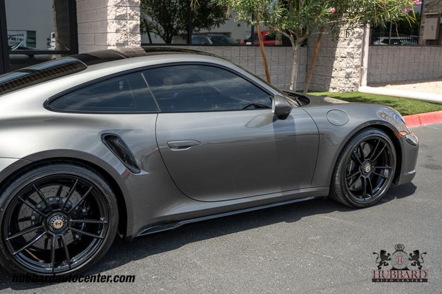 2022 Porsche 911 Turbo S Coupe - 23033947 - 30