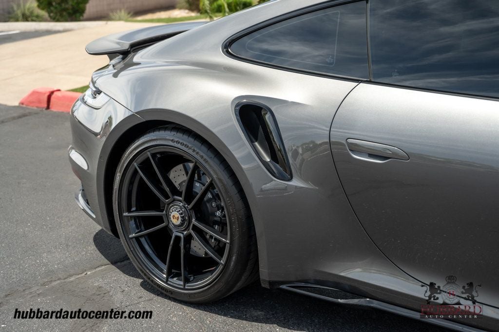 2022 Porsche 911 Turbo S Coupe - 23033947 - 32