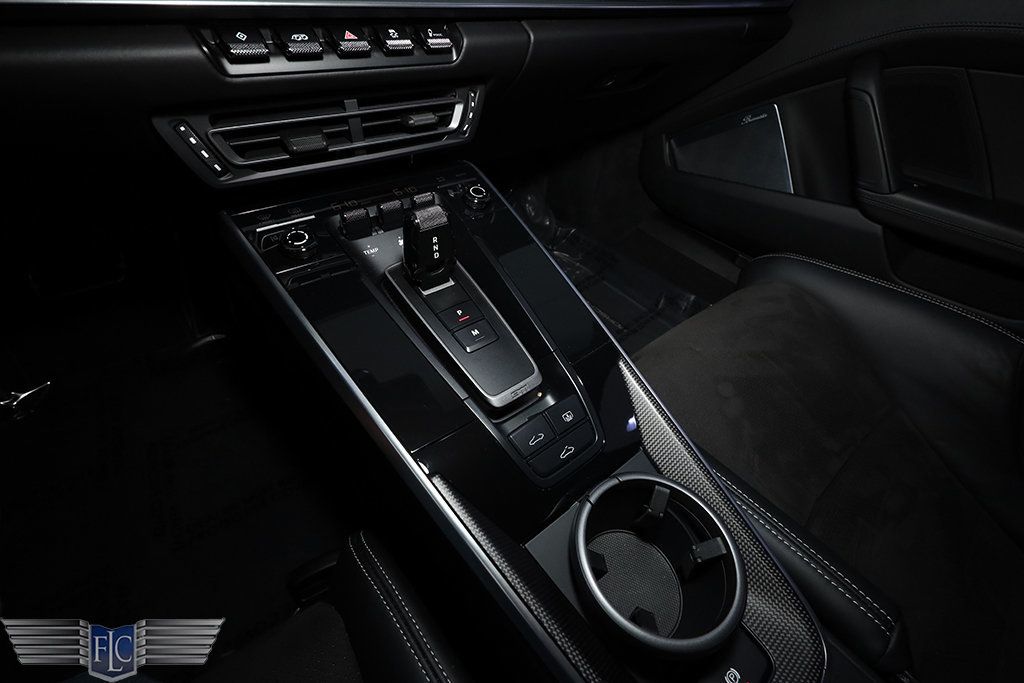 2022 Porsche 911 Turbo S Coupe - 22972338 - 26