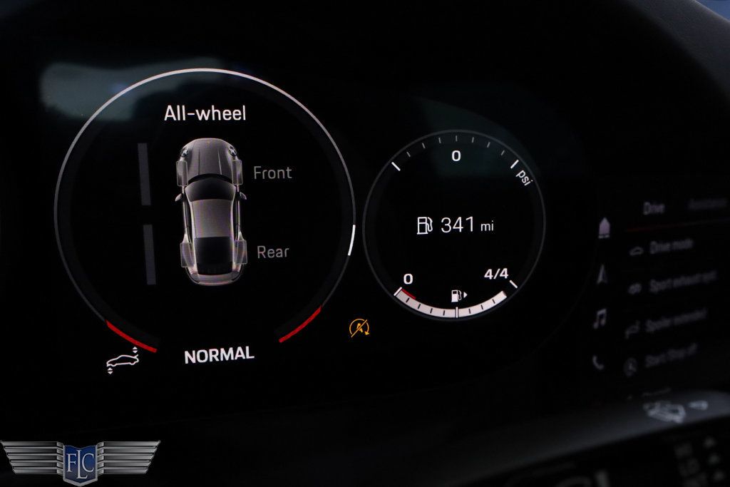 2022 Porsche 911 Turbo S Coupe - 22972338 - 31