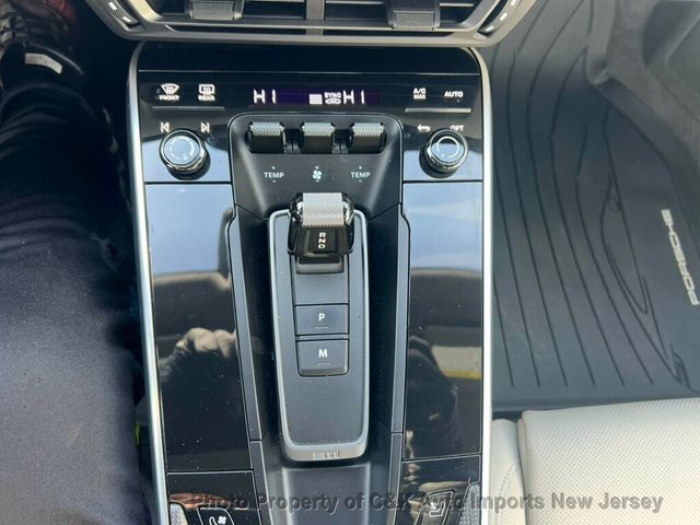 2022 Porsche 911 Turbo S Coupe - 22966123 - 31