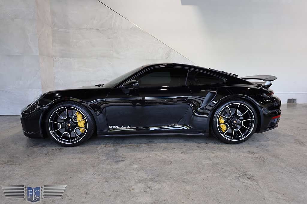 2022 Porsche 911 Turbo S Coupe - 22543808 - 1