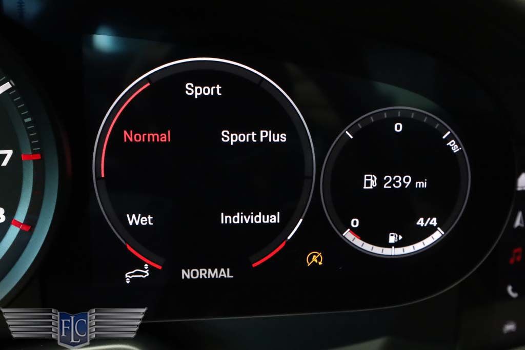 2022 Porsche 911 Turbo S Coupe - 23001606 - 33