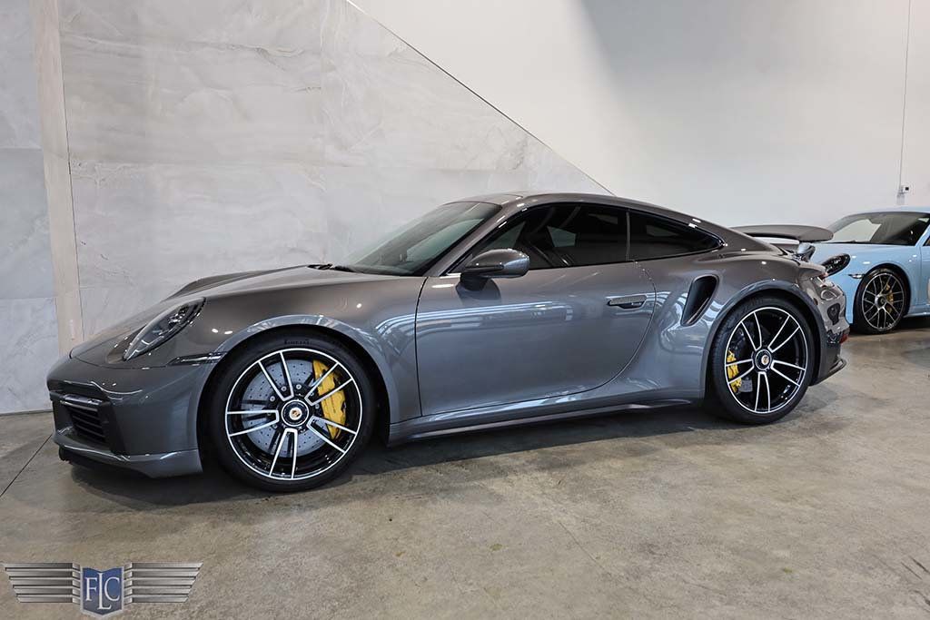 2022 Porsche 911 Turbo S Coupe - 23001606 - 3