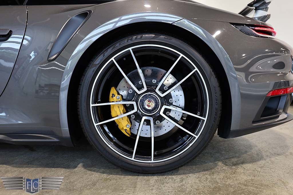 2022 Porsche 911 Turbo S Coupe - 23001606 - 41