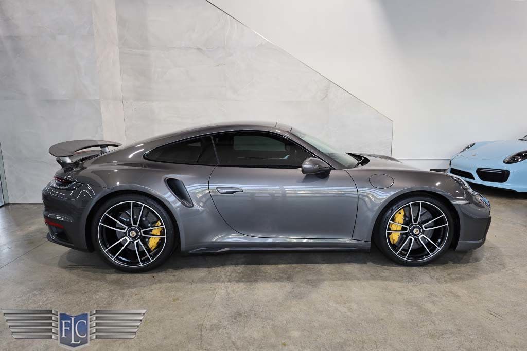 2022 Porsche 911 Turbo S Coupe - 23001606 - 46