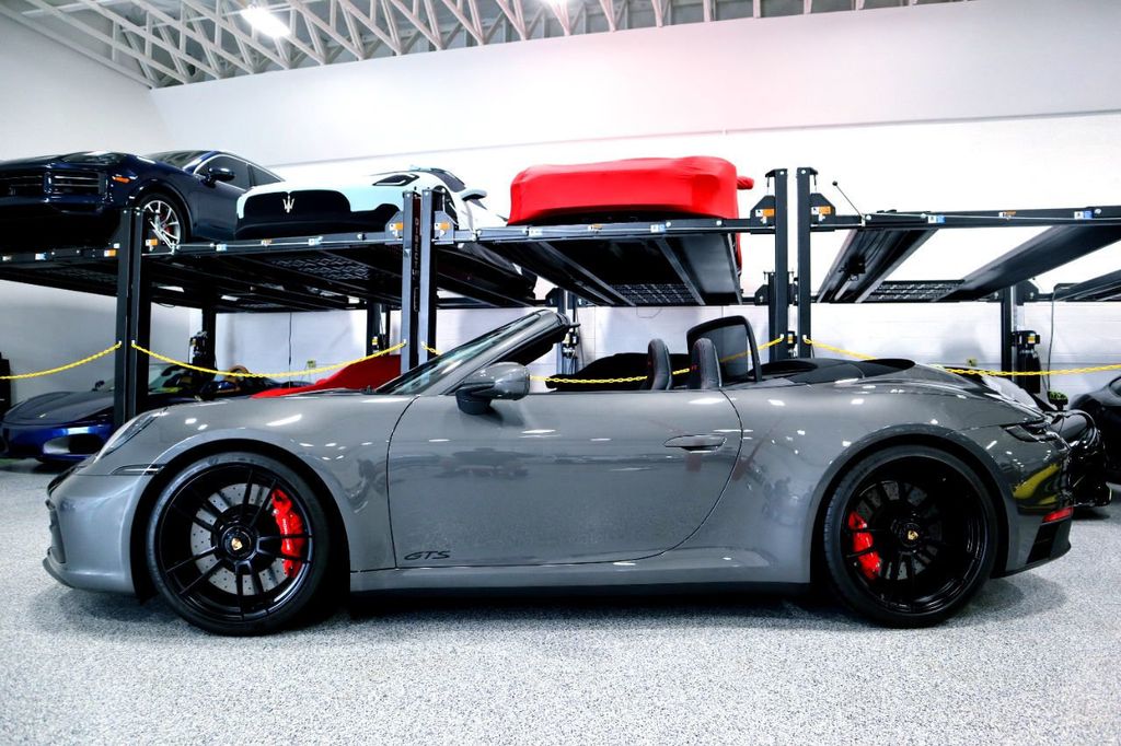 2022 Porsche 911 CARRERA GTS CAB * ONLY 2K MILES...Rare GTS Cabriolet! - 22265672 - 1