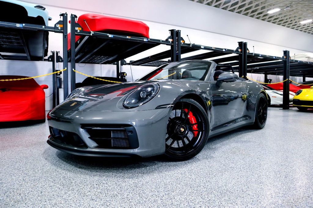 2022 Porsche 911 CARRERA GTS CAB * ONLY 2K MILES...Rare GTS Cabriolet! - 22265672 - 2