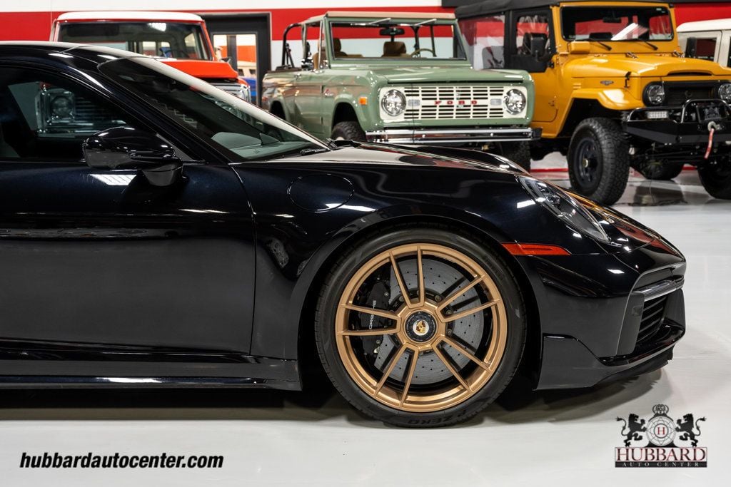 2022 Porsche 911 Turbo S photo 31