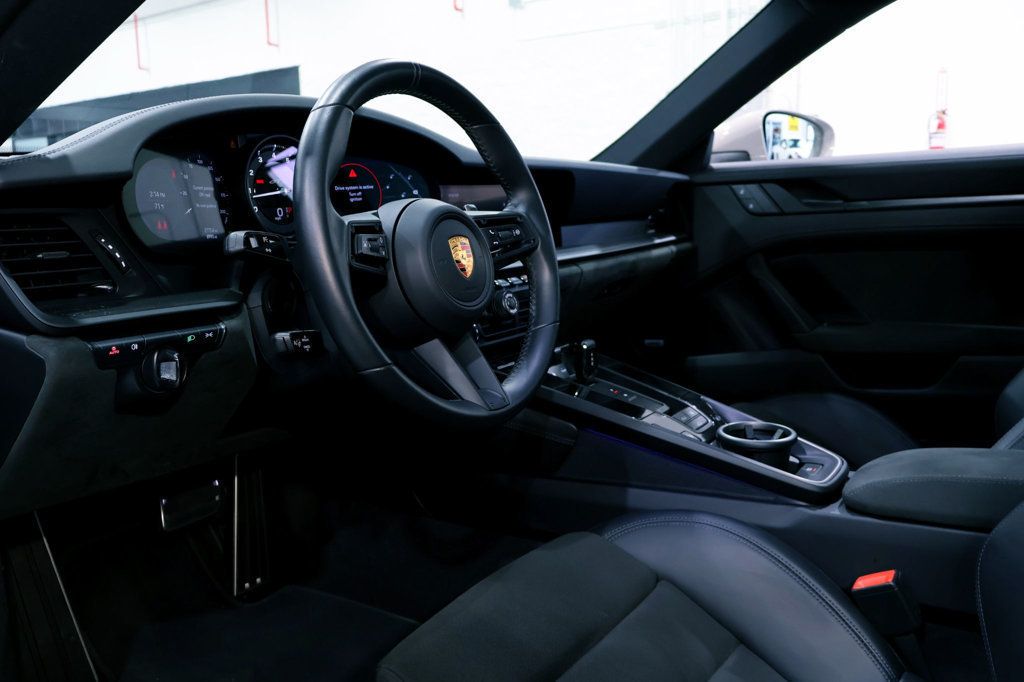 2022 Porsche CARRERA 4GTS CPE CHALK...8,990 Miles...Giant Option Spec!! - 22900762 - 27