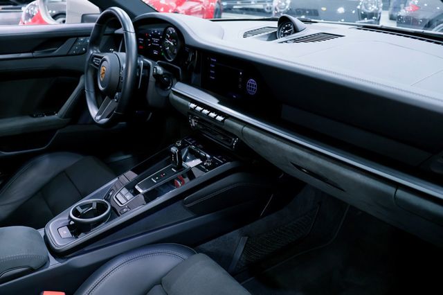 2022 Porsche CARRERA 4GTS CPE CHALK...8,990 Miles...Giant Option Spec!! - 22900762 - 29