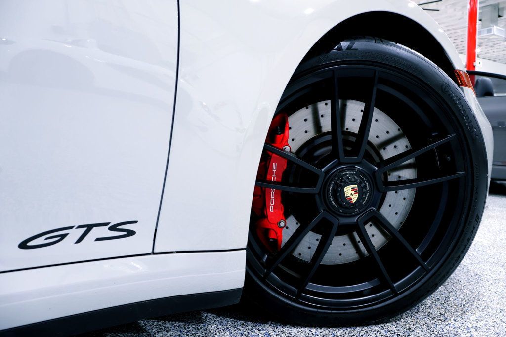 2022 Porsche CARRERA 4GTS CPE CHALK...8,990 Miles...Giant Option Spec!! - 22900762 - 37