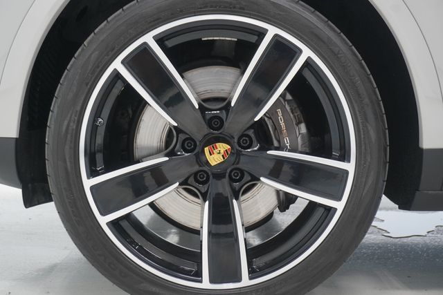 2022 Porsche Cayenne  - 23014642 - 32