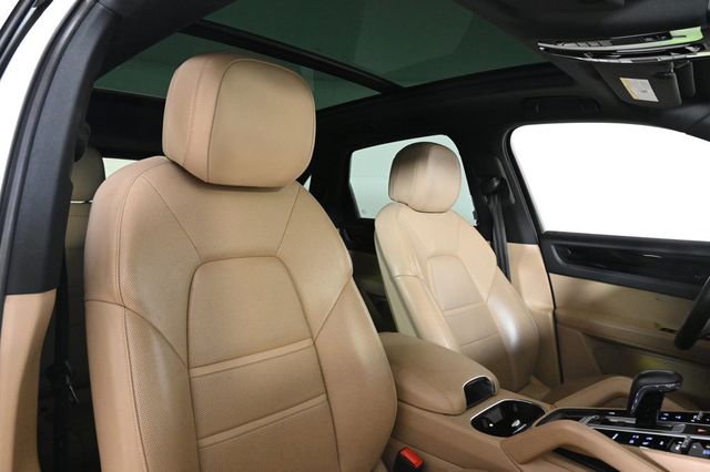 2022 Porsche Cayenne AWD - 22979893 - 17