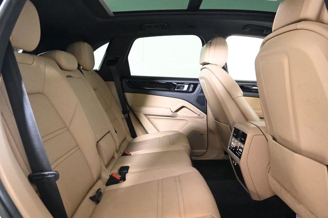 2022 Porsche Cayenne AWD - 22979893 - 18