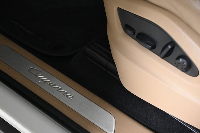 2022 Porsche Cayenne AWD - 22979893 - 21