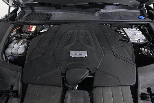 2022 Porsche Cayenne AWD - 22990780 - 26