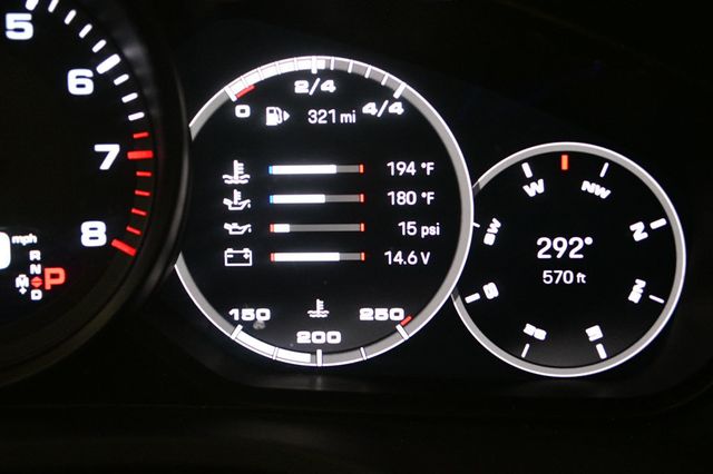 2022 Porsche Cayenne AWD - 22907692 - 44