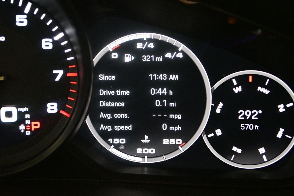 2022 Porsche Cayenne Base photo 45