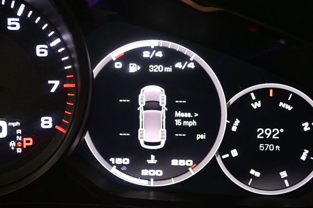 2022 Porsche Cayenne AWD - 22907692 - 48