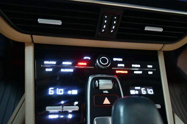 2022 Porsche Cayenne AWD - 22907692 - 53