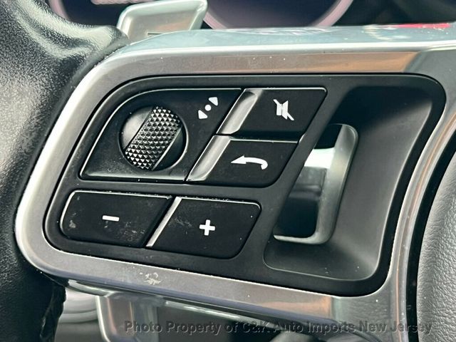 2022 Porsche Cayenne AWD - 22931641 - 25