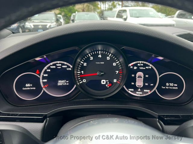 2022 Porsche Cayenne AWD - 22931641 - 27