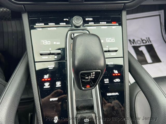 2022 Porsche Cayenne AWD - 22931641 - 30