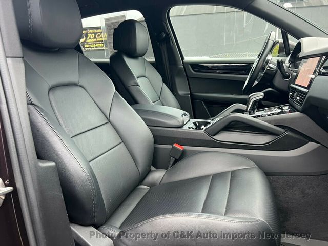 2022 Porsche Cayenne AWD - 22931641 - 35