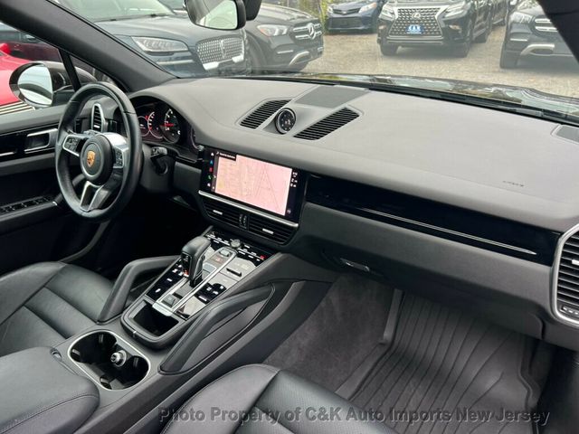 2022 Porsche Cayenne AWD - 22931641 - 36