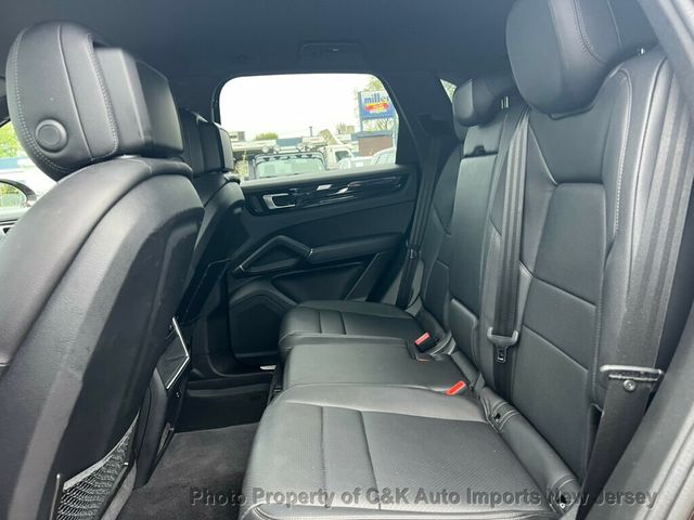 2022 Porsche Cayenne AWD - 22931641 - 40