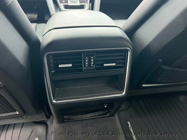 2022 Porsche Cayenne AWD - 22931641 - 41