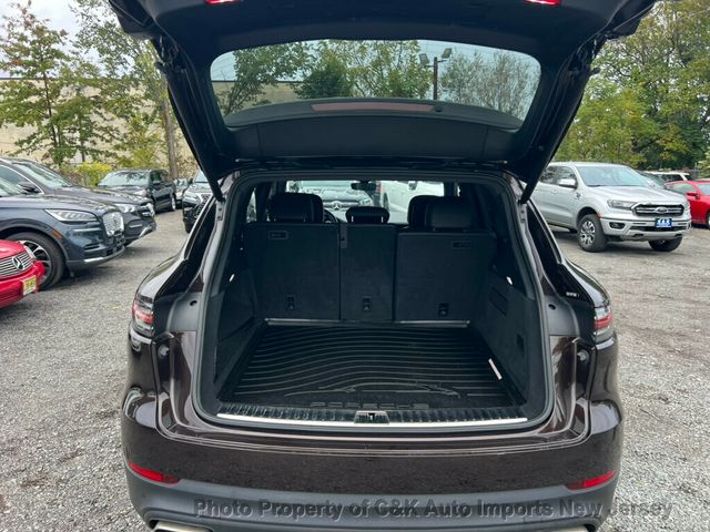 2022 Porsche Cayenne AWD - 22931641 - 43