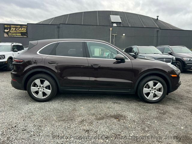 2022 Porsche Cayenne AWD - 22931641 - 6
