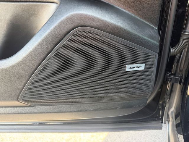 2022 Porsche Cayenne AWD with Premium Package & Front Seat Ventilation - 23008372 - 10