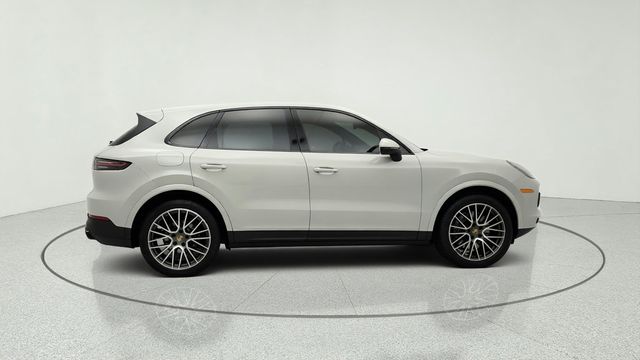 2022 Porsche Cayenne AWD w/ Premium Package Plus & RS Spyder Design Wheels - 23044374 - 3