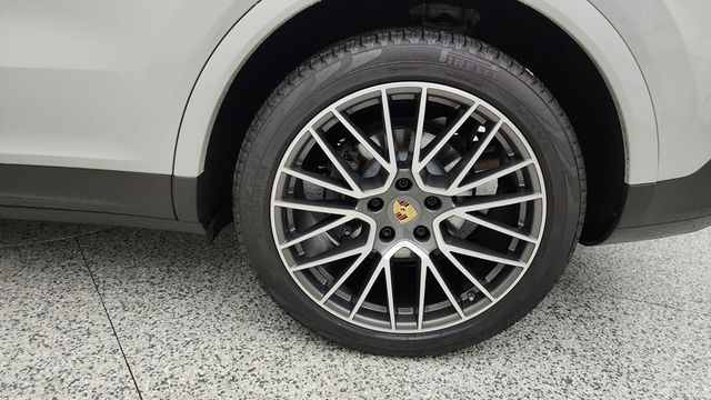2022 Porsche Cayenne AWD w/ Premium Package Plus & RS Spyder Design Wheels - 23044374 - 8
