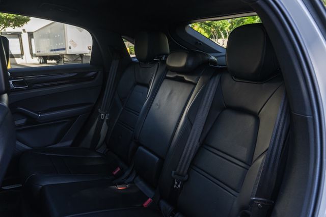 2022 Porsche Cayenne Coupe AWD - 22936249 - 21
