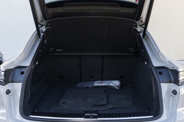 2022 Porsche Cayenne Coupe AWD - 22936249 - 22